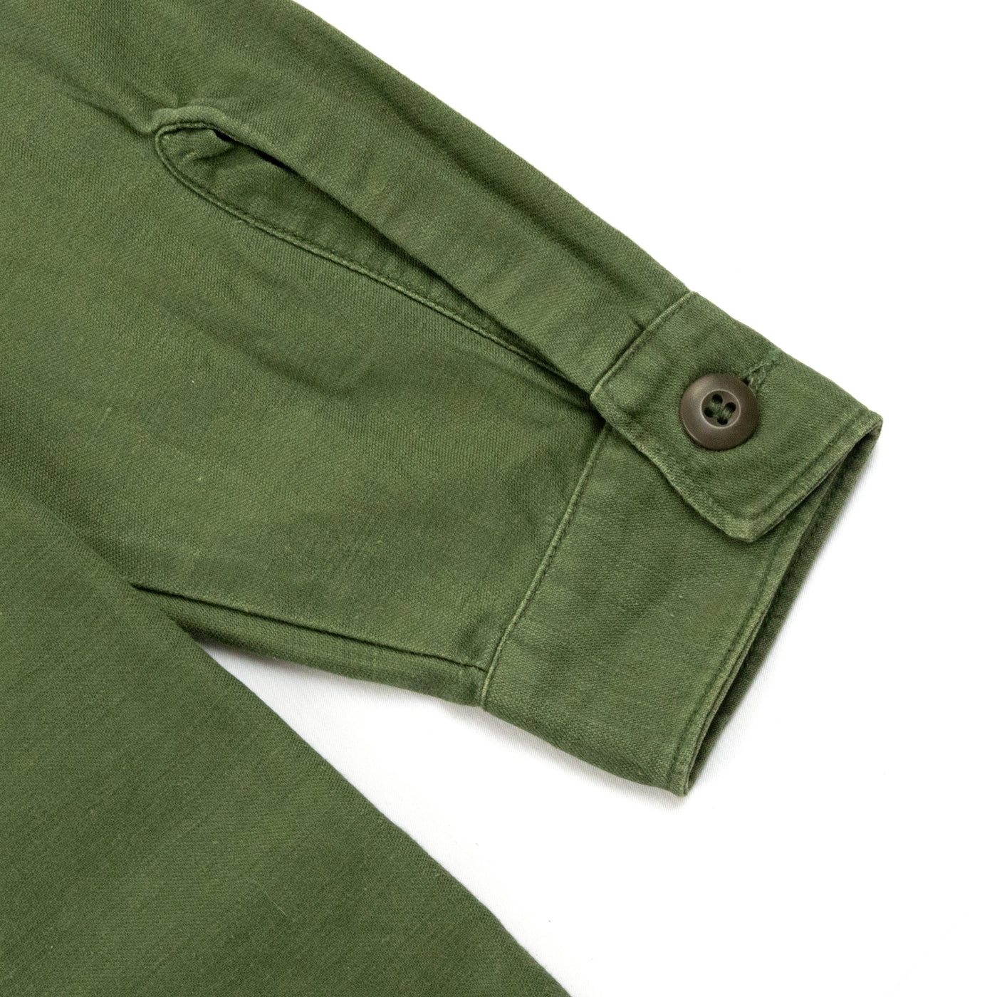 Vintage 60s USMC Vietnam Era Man's Cotton Sateen Army Green 107 Military Shirt S / M CUFF
