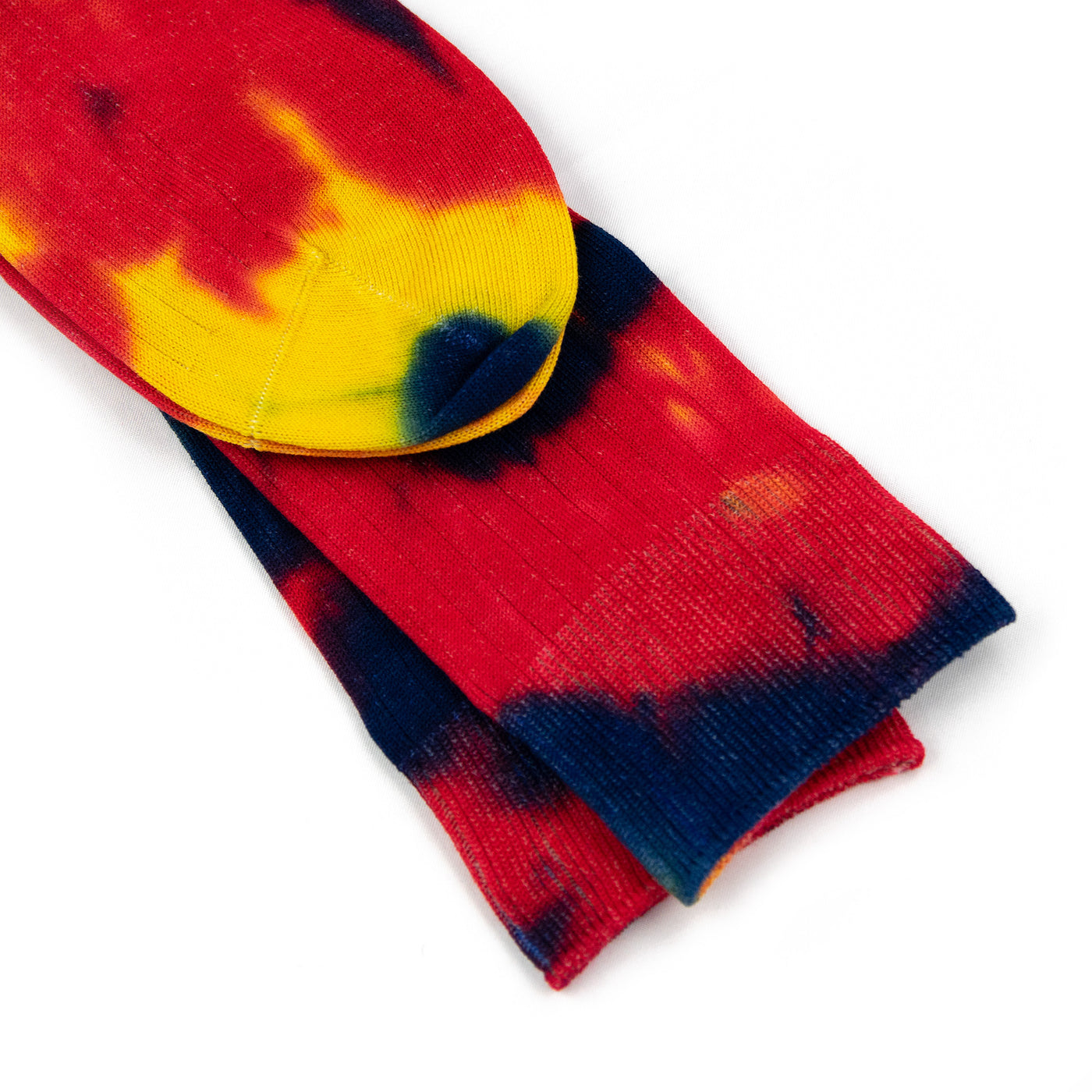 Rototo Tie-Dye Formal Crew Socks Red / Blue Cuff
