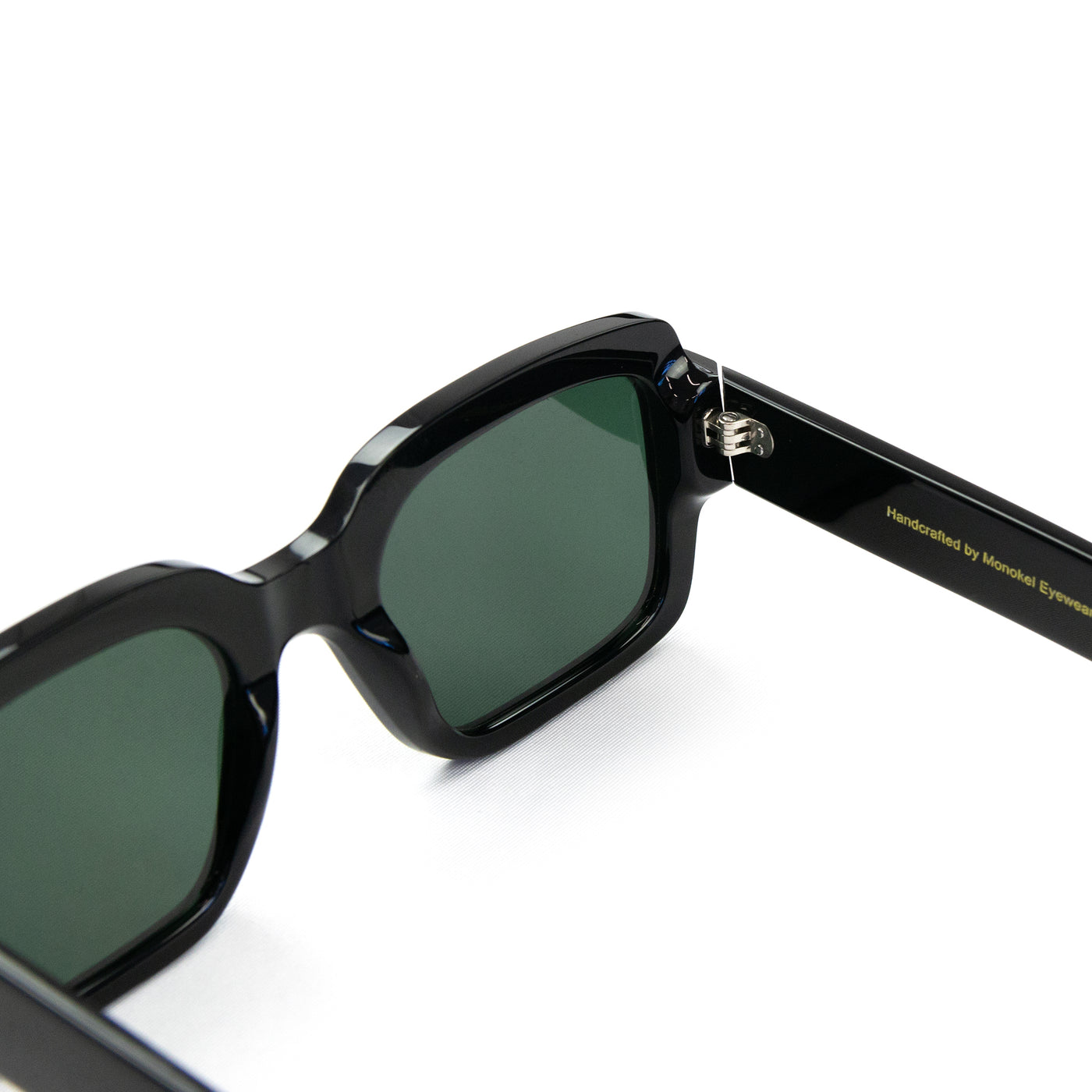Monokel Apollo Black Sunglasses Green Solid Lens Details
