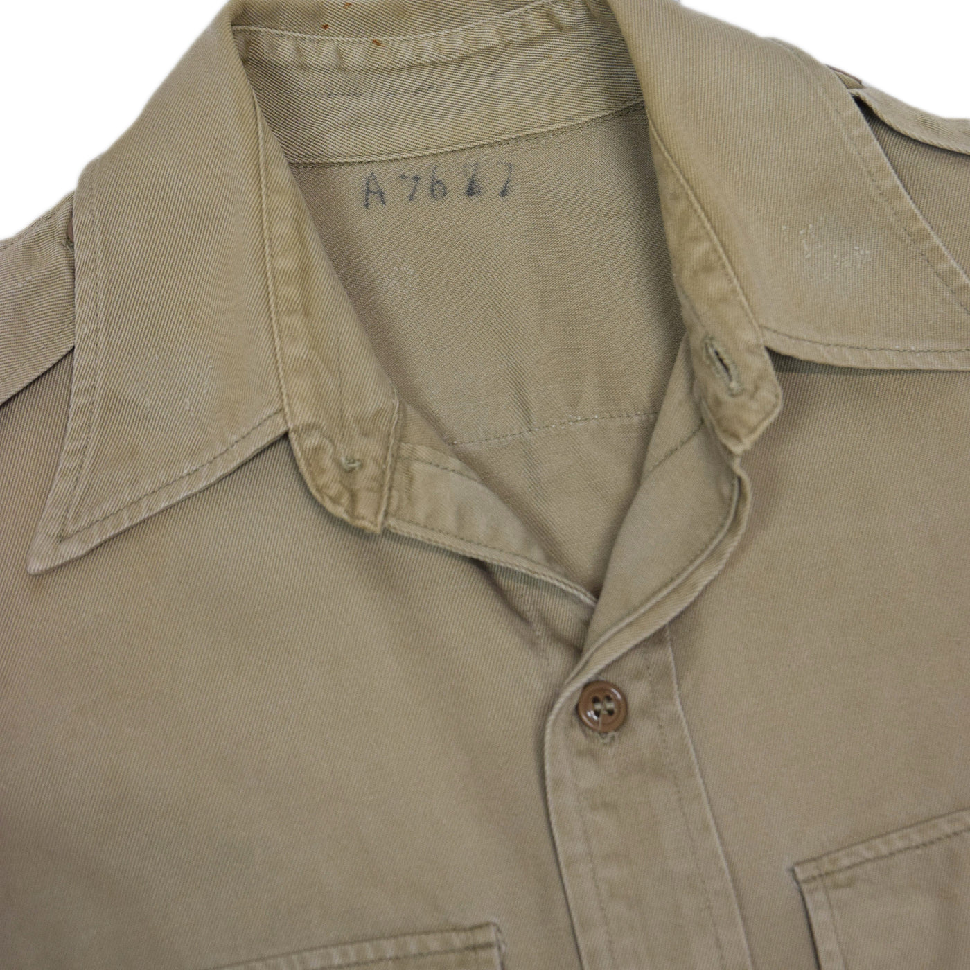 Vintage 40s US Army Khaki Cotton Twill Military Field Shirt S / XS- BACK NECK DETAIL 